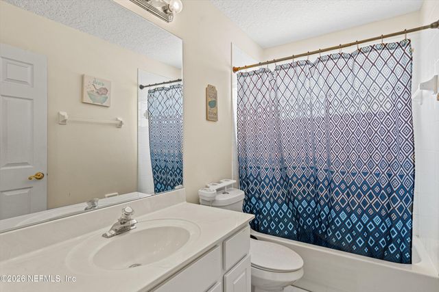 1754 TALL TREE Drive E, Jacksonville, FL 32246