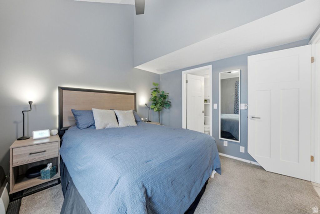 Image 14 of property listing at 1406 W BEACON HILL DR, Taylorsville, UT 84123