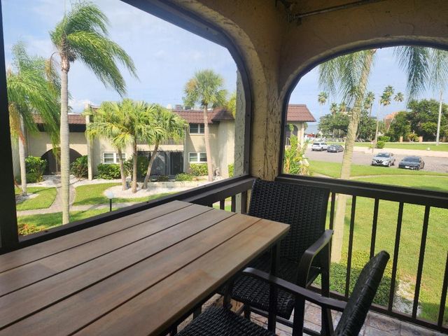 1003 S BAYSHORE BOULEVARD 202, Safety Harbor, FL 34695