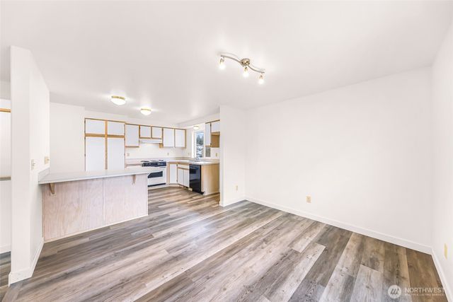 17833 27th Avenue NE, Marysville, WA 98271