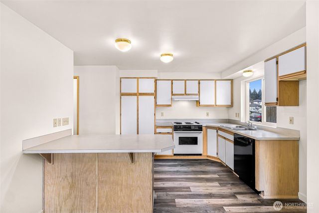 17833 27th Avenue NE, Marysville, WA 98271