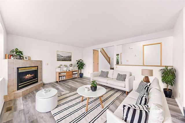 17833 27th Avenue NE, Marysville, WA 98271