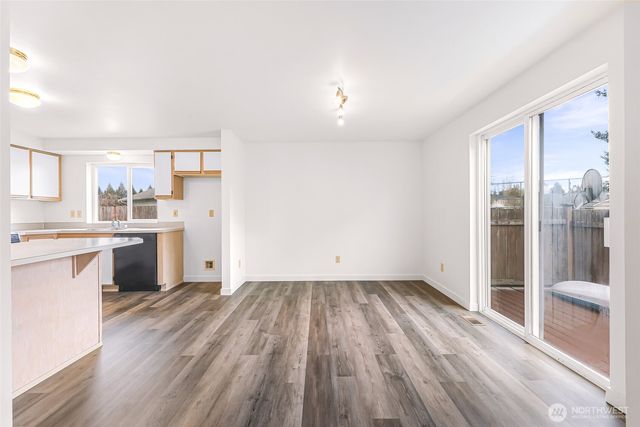 17833 27th Avenue NE, Marysville, WA 98271