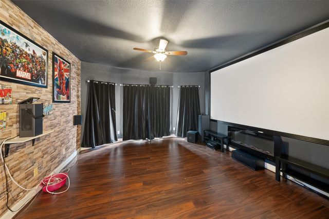 2438 Ripplewood Drive, Conroe, TX 77384