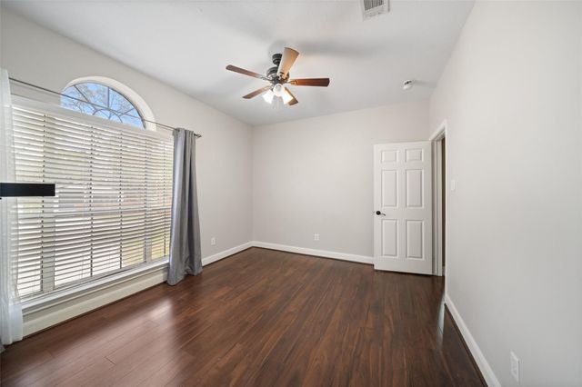 2438 Ripplewood Drive, Conroe, TX 77384