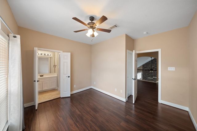 2438 Ripplewood Drive, Conroe, TX 77384