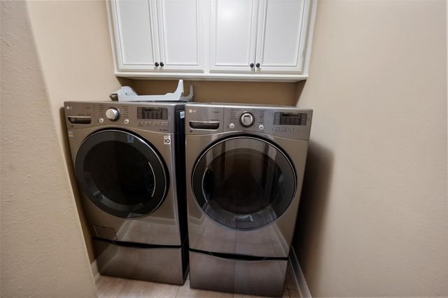 2438 Ripplewood Drive, Conroe, TX 77384