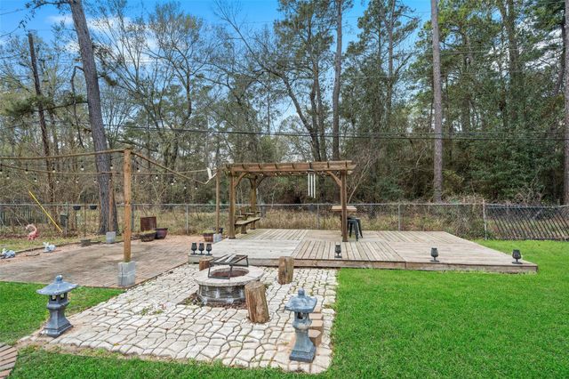 2438 Ripplewood Drive, Conroe, TX 77384