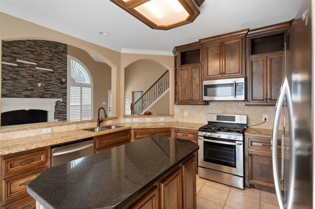 2438 Ripplewood Drive, Conroe, TX 77384