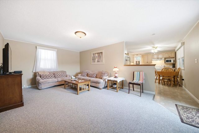 54 Emerald Drive, Hillsborough, NH 03244
