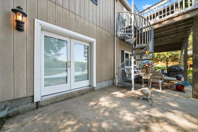 54 Emerald Drive, Hillsborough, NH 03244