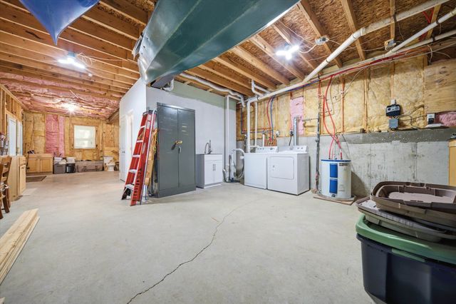 54 Emerald Drive, Hillsborough, NH 03244
