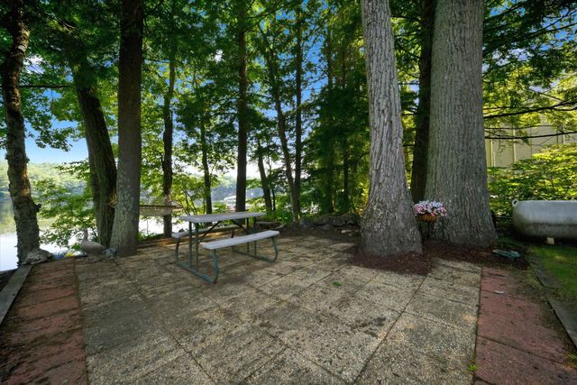 54 Emerald Drive, Hillsborough, NH 03244