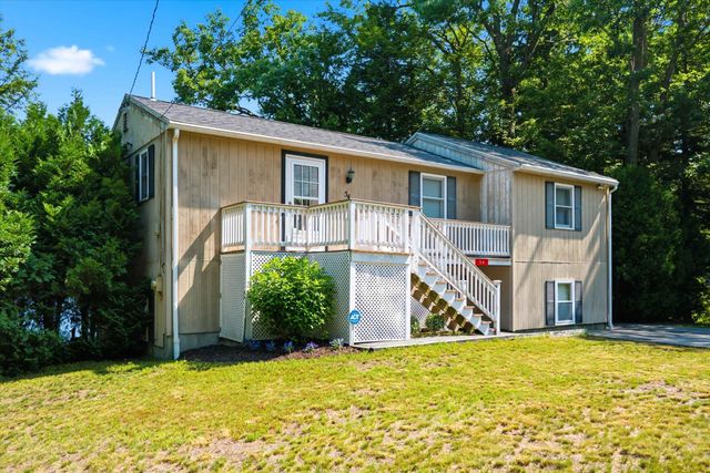 54 Emerald Drive, Hillsborough, NH 03244