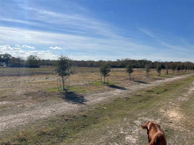 6817 Fm 1952 Road, Wallis, TX 77485
