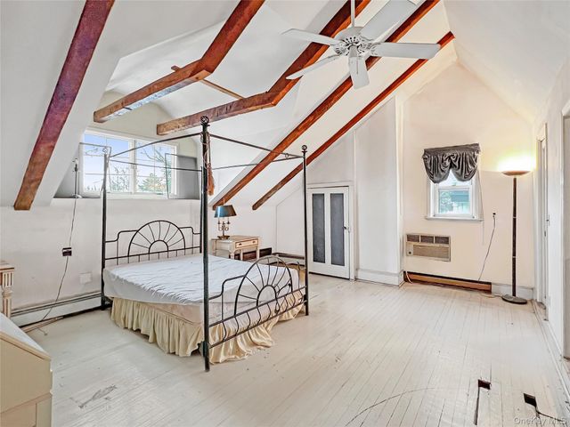 118 Shelter Rock Road, Roslyn, NY 11576