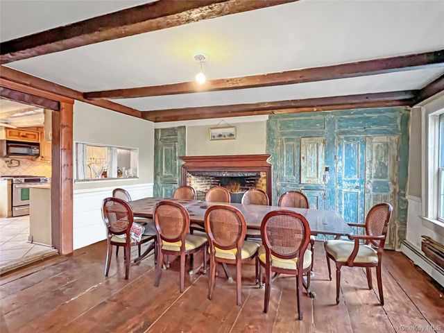 118 Shelter Rock Road, Roslyn, NY 11576