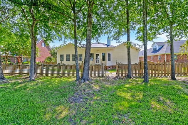1211 Eagle Landing Boulevard, Hanahan, SC 29410