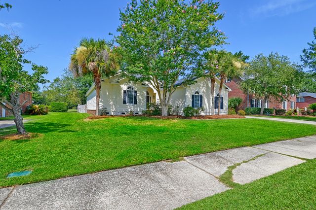 1211 Eagle Landing Boulevard, Hanahan, SC 29410