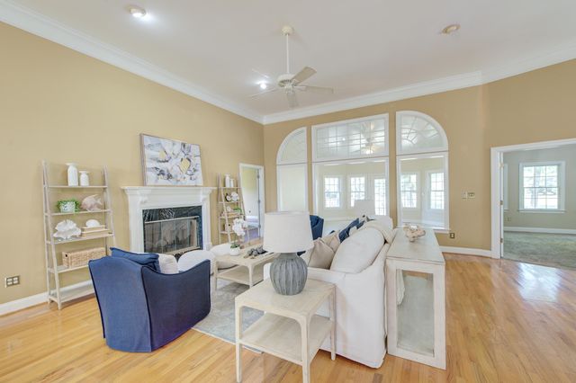 1211 Eagle Landing Boulevard, Hanahan, SC 29410