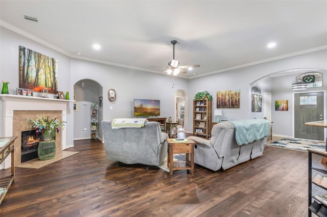 509 Ripkowski Drive, Dayton, TX 77535