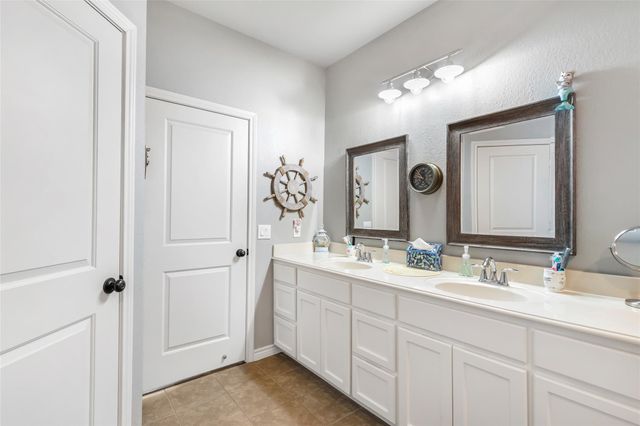 509 Ripkowski Drive, Dayton, TX 77535