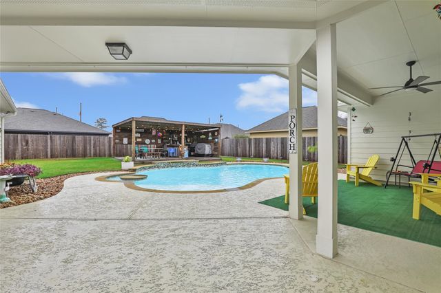 509 Ripkowski Drive, Dayton, TX 77535