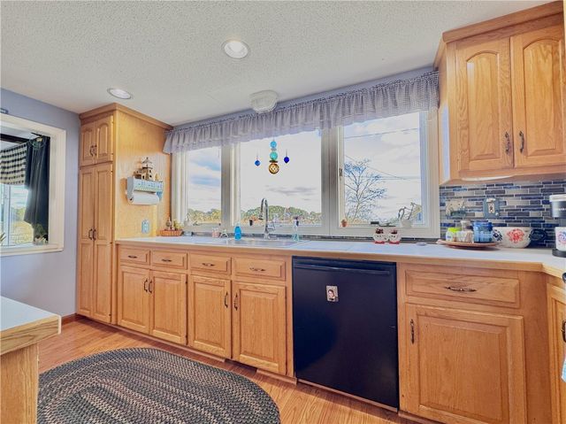 71 Wolcott Avenue, Stonington, CT 06378