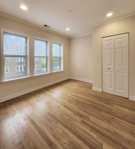 2856 W ROSEMONT Avenue 2, Chicago, IL 60659