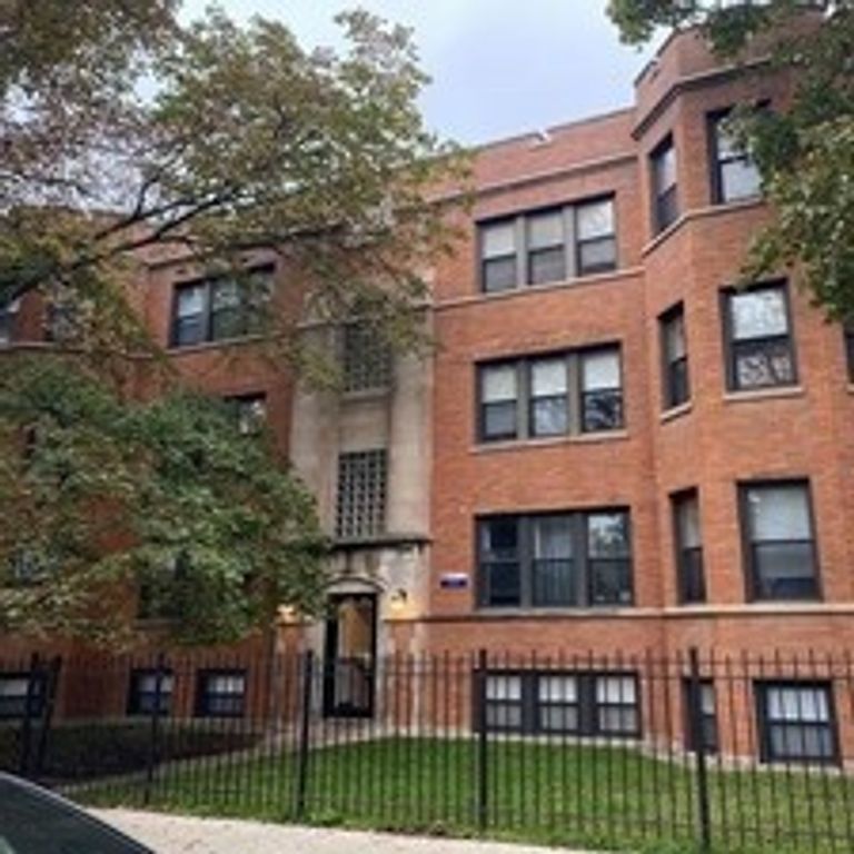 2856 W ROSEMONT Avenue 2, Chicago, IL 60659
