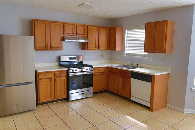 363 Springhaven Way, Lawrenceville, GA 30046