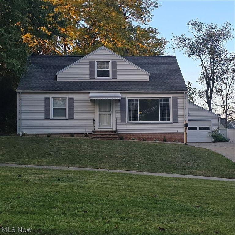 5785 Andover Boulevard, Garfield Heights, OH 44125