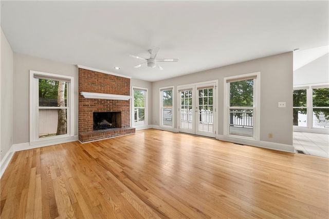 75 Spring Ridge Ct, Newnan, GA 30265