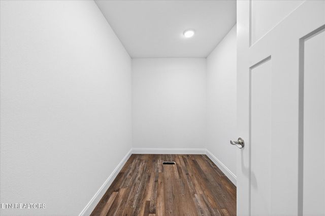 1139 Cook Rd, Crossville, TN 38555