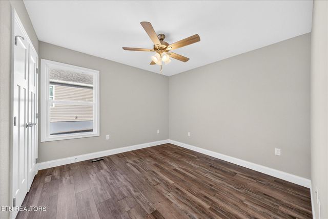 1139 Cook Rd, Crossville, TN 38555