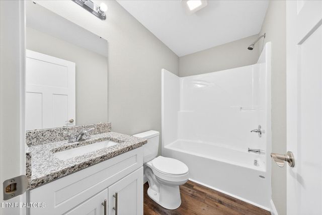 1139 Cook Rd, Crossville, TN 38555