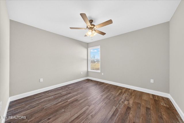 1139 Cook Rd, Crossville, TN 38555