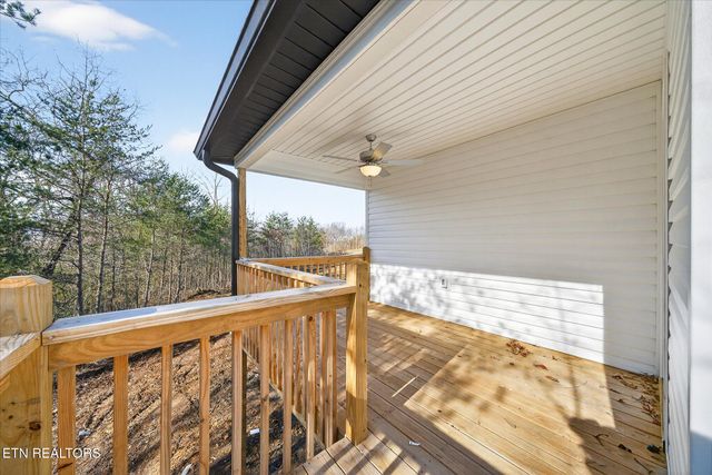 1139 Cook Rd, Crossville, TN 38555