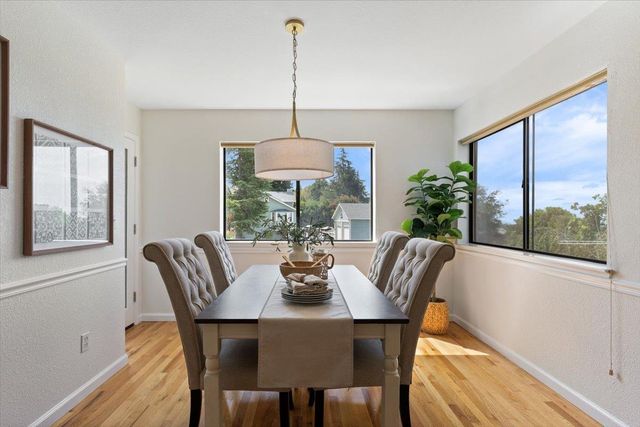 3140 Woodleigh Ln, Cameron Park, CA 95682