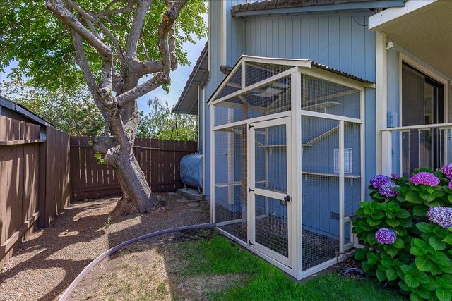 3140 Woodleigh Ln, Cameron Park, CA 95682