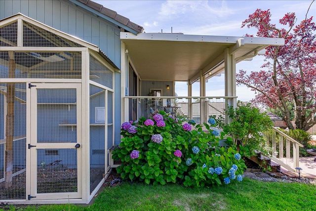 3140 Woodleigh Ln, Cameron Park, CA 95682