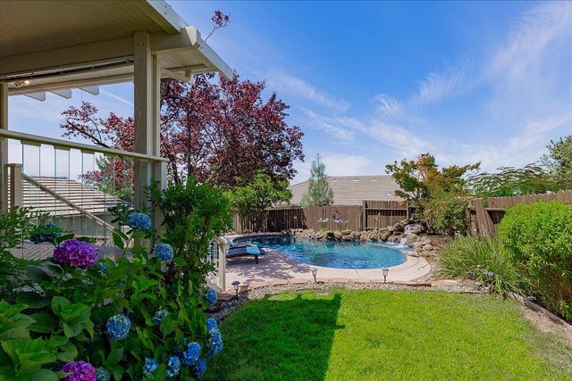 3140 Woodleigh Ln, Cameron Park, CA 95682