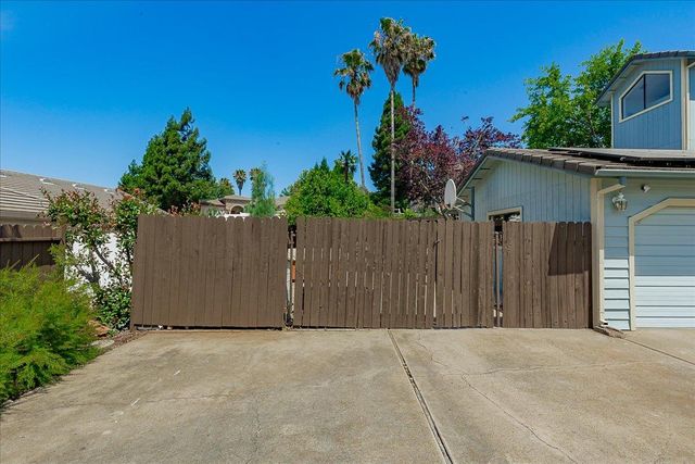 3140 Woodleigh Ln, Cameron Park, CA 95682