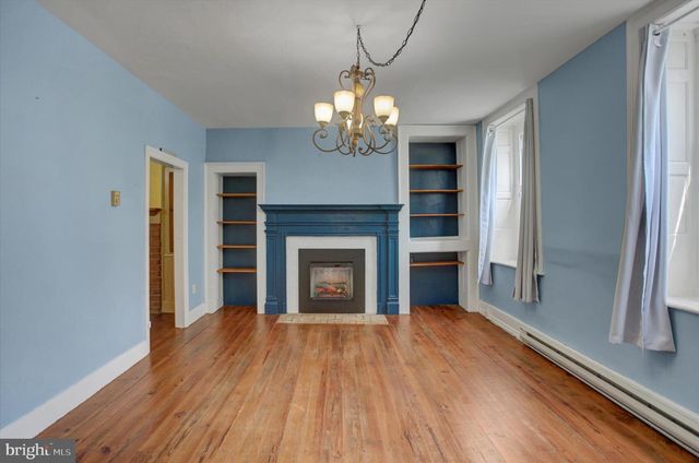 55 E MAIN ST, Newville, PA 17241