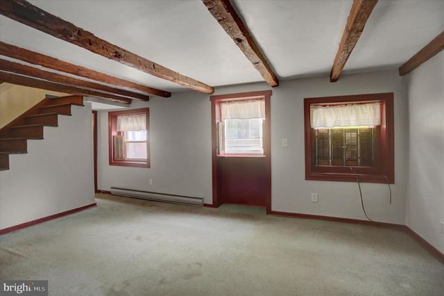 55 E MAIN ST, Newville, PA 17241