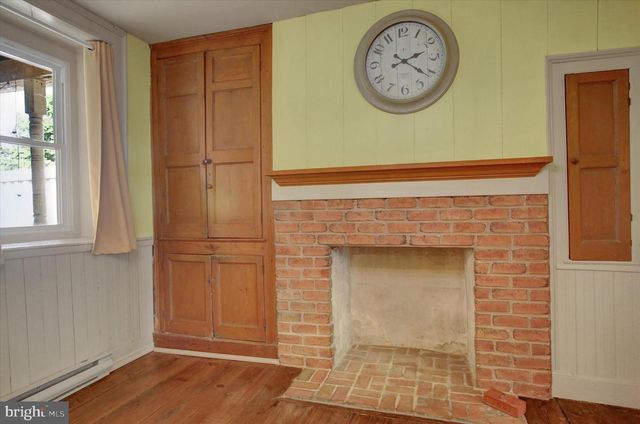 55 E MAIN ST, Newville, PA 17241