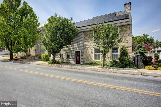 55 E MAIN ST, Newville, PA 17241
