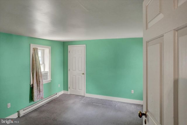 55 E MAIN ST, Newville, PA 17241