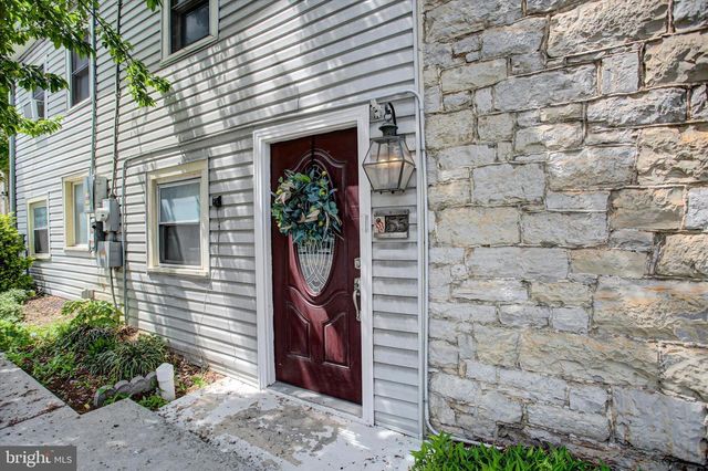 55 E MAIN ST, Newville, PA 17241
