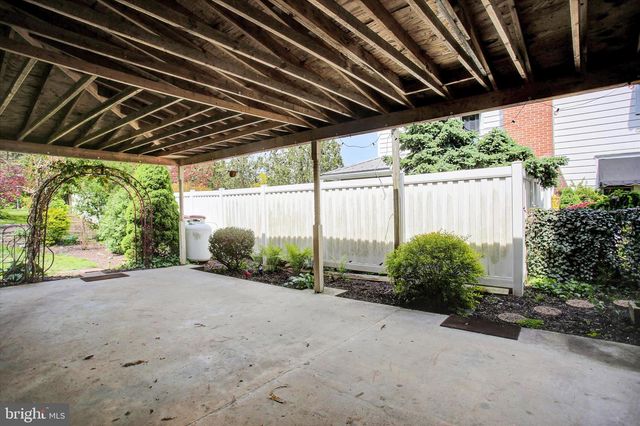 55 E MAIN ST, Newville, PA 17241